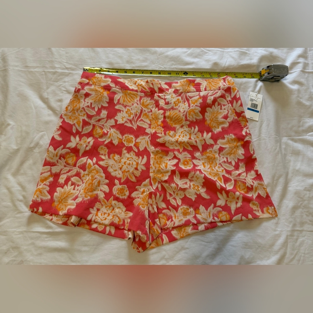 NWT JESSICA SIMPSON  Floral Print Shorts in Pink and Orange size XL